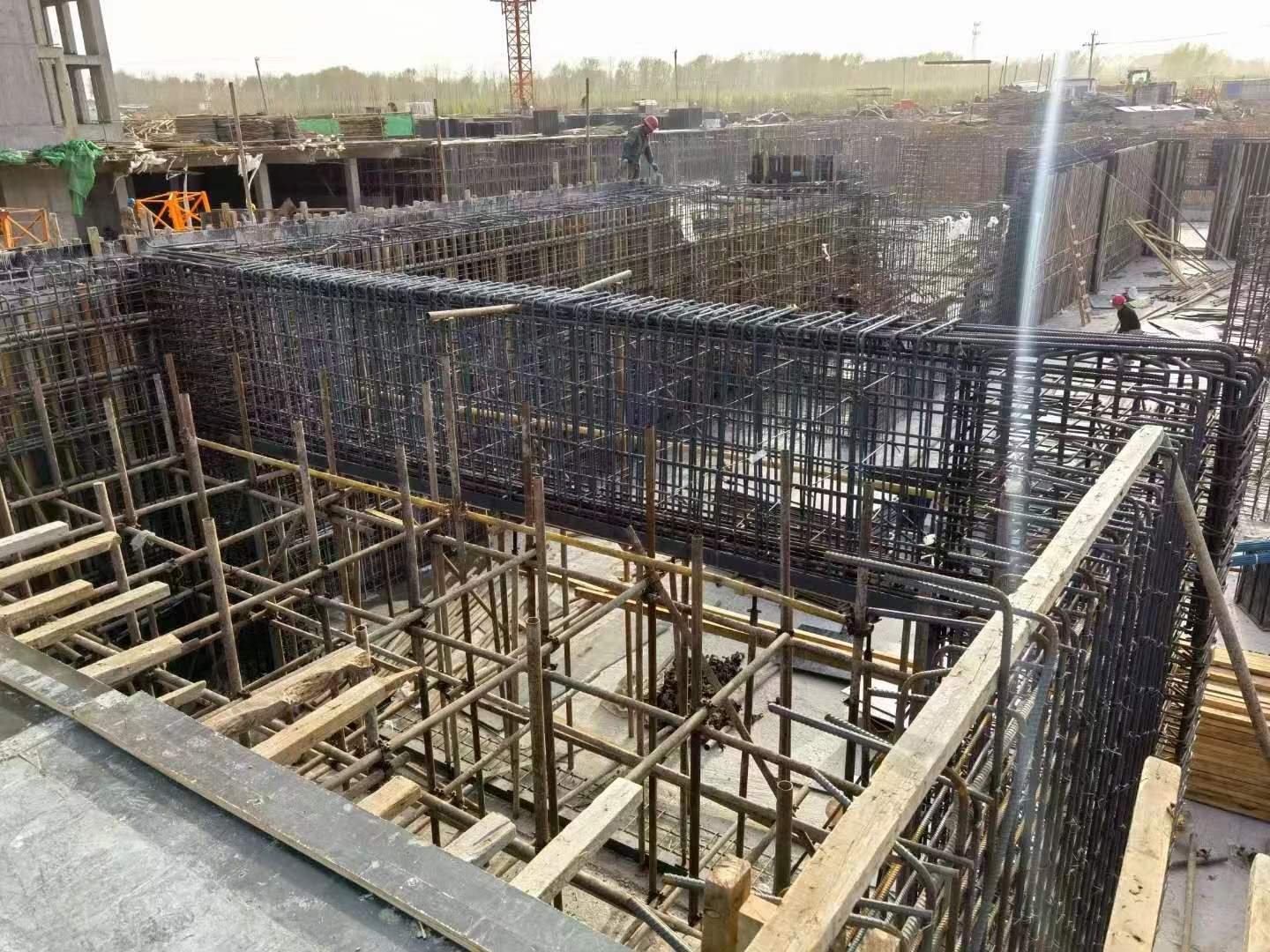 永川建筑基础筏板施工时混凝土有哪些常见问题?